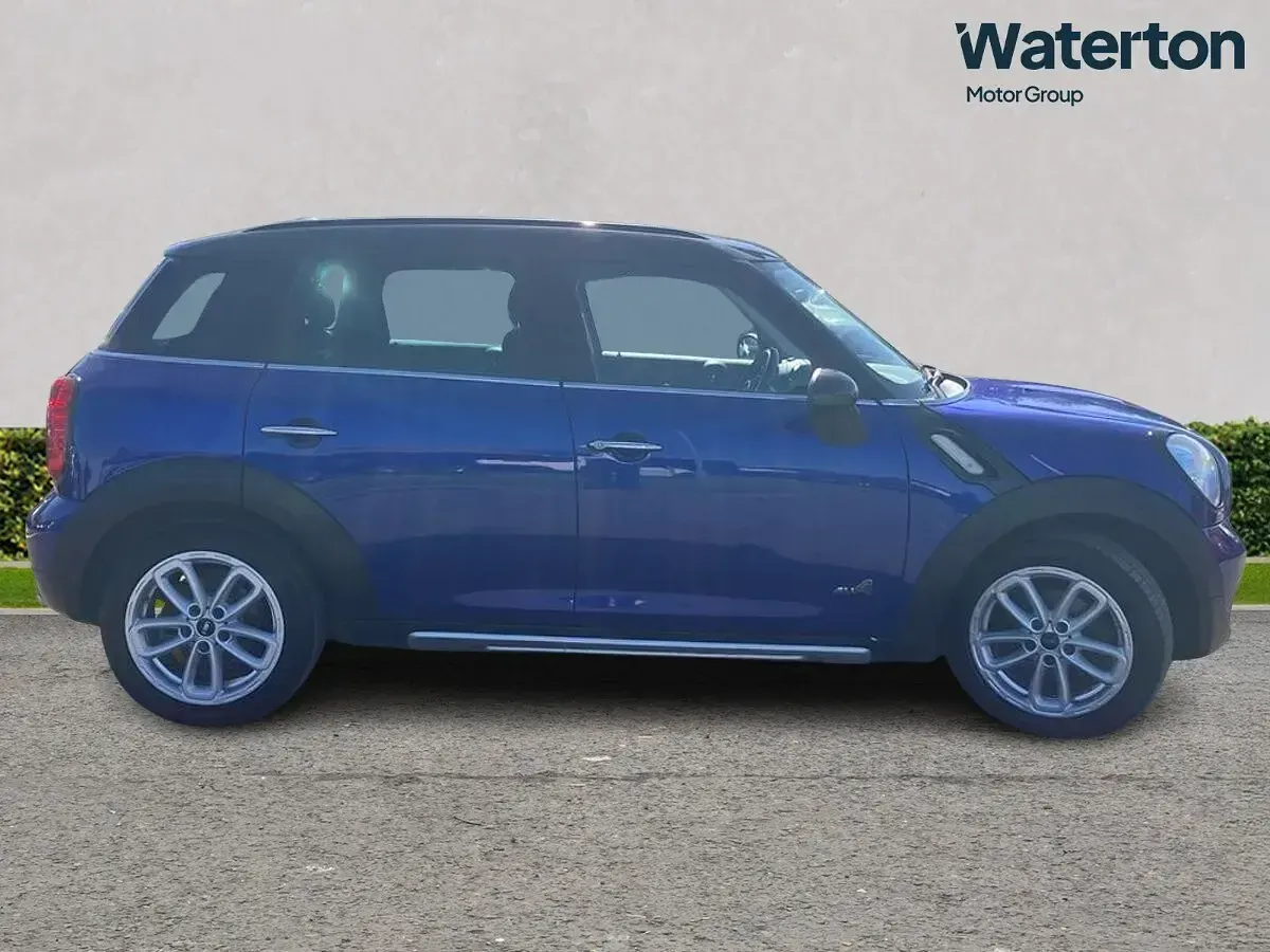 Used Mini Cooper D 2016 Blue Hatchback