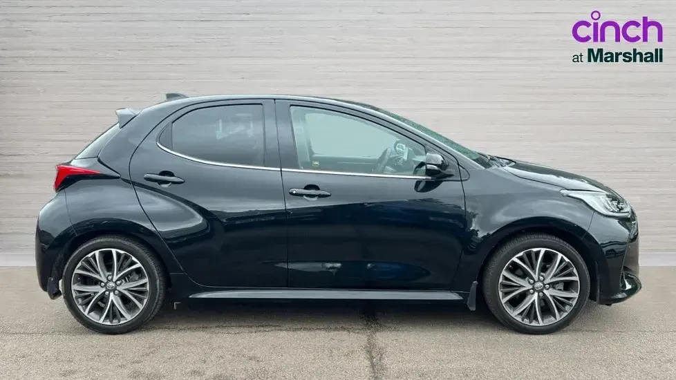 Used Toyota Yaris 116 HP (85 kW) 2022 Black Hatchback