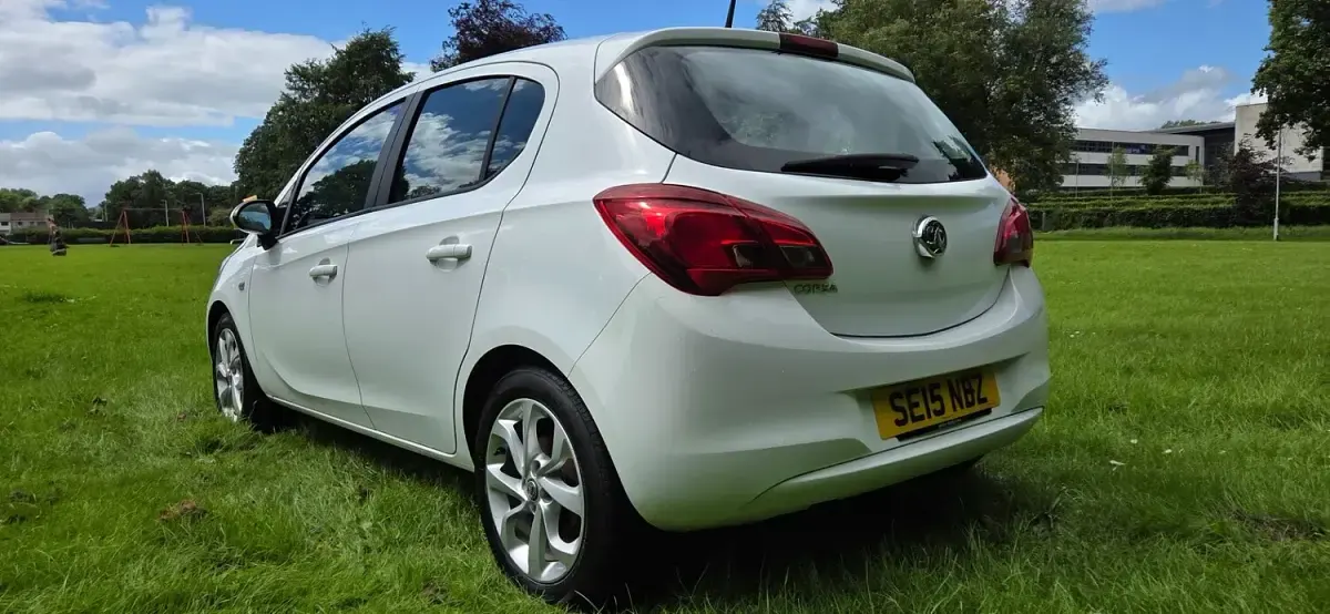Used Vauxhall Corsa Excite 2015 White Hatchback