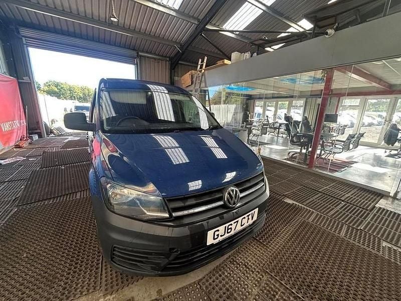 Blue Used 2017 VW Caddy Maxi Startline MPV | £6,495 (Fair price) - Image 1/4