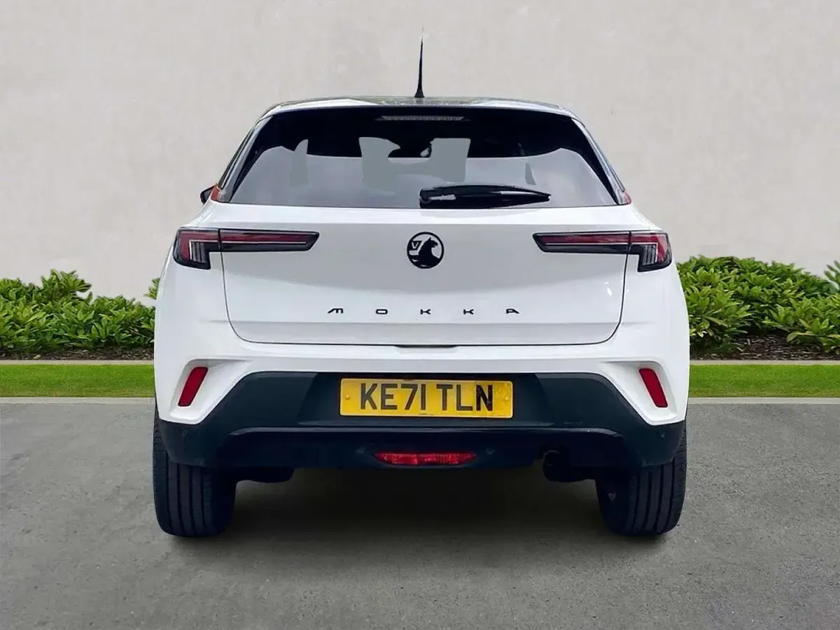 Used Vauxhall Mokka SRi 2022 White SUV