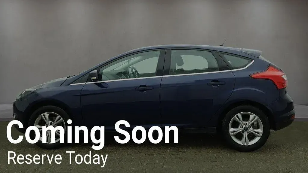 Used Ford Focus Zetec 2012 Blue Hatchback