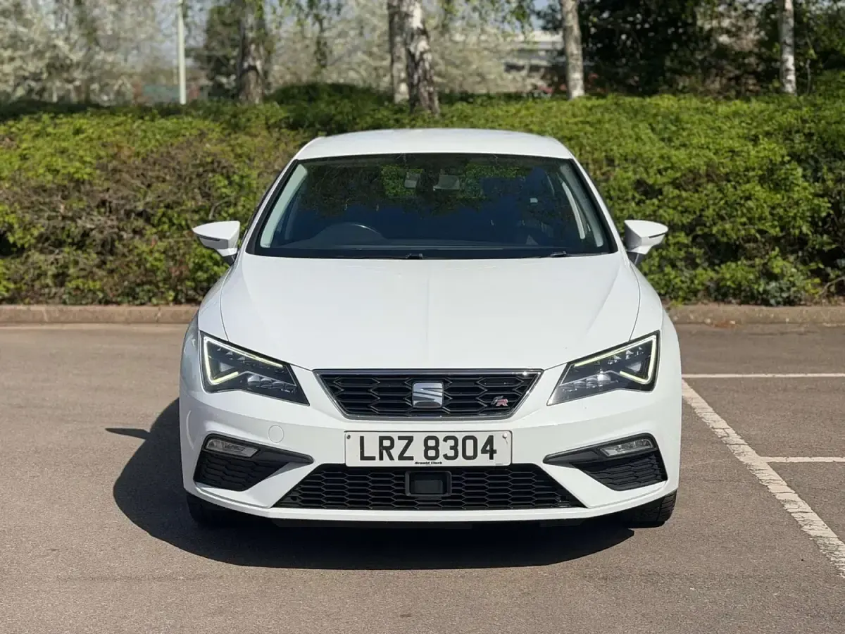 Used Seat Leon FR 150 HP (110 kW) 2017 White Hatchback