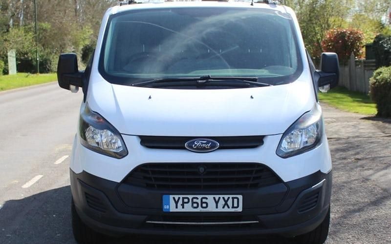 Used Ford Transit Custom 105 HP (77 kW) 2017 White Van