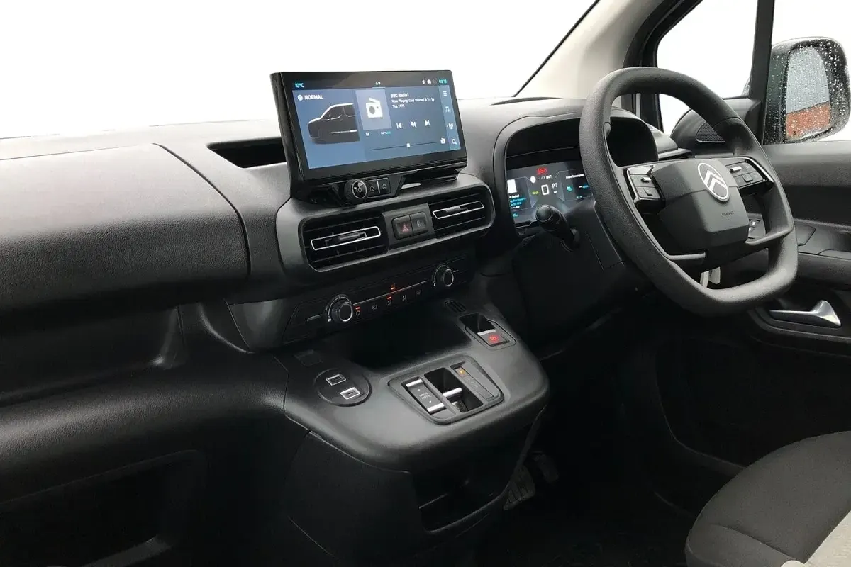 Used Citroën e-Berlingo 100 kW (136 HP) 2025 White MPV