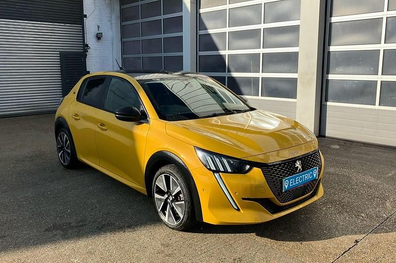 Used Peugeot e-208 GTi 100 kW (136 HP) 2021 Yellow Hatchback