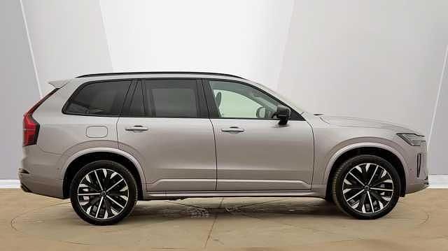 Used Volvo XC90 Ultra 449 HP (330 kW) 2025 Silver SUV