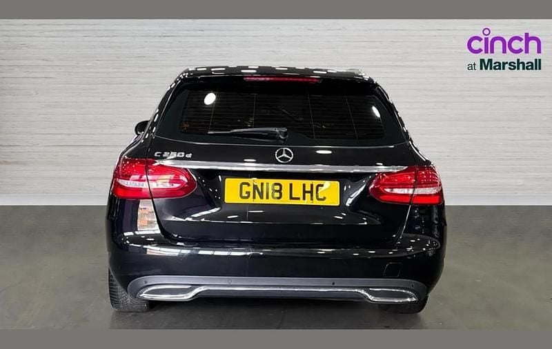 Used Mercedes C250 Premium 200 HP (147 kW) 2018 Black Estate