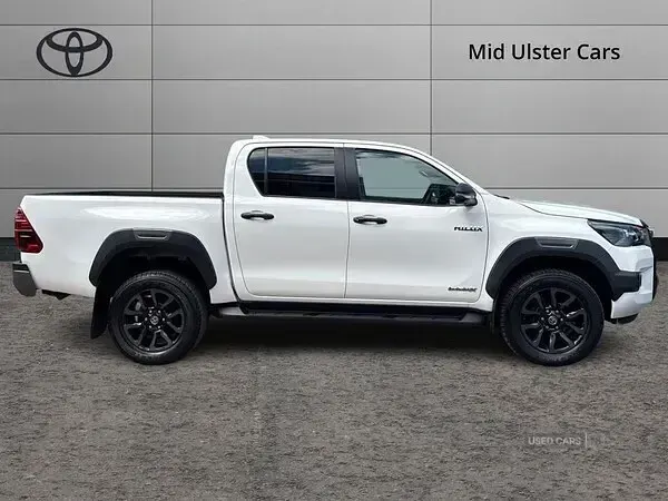 Used Toyota HiLux 201 HP (147 kW) 2024 Pickup