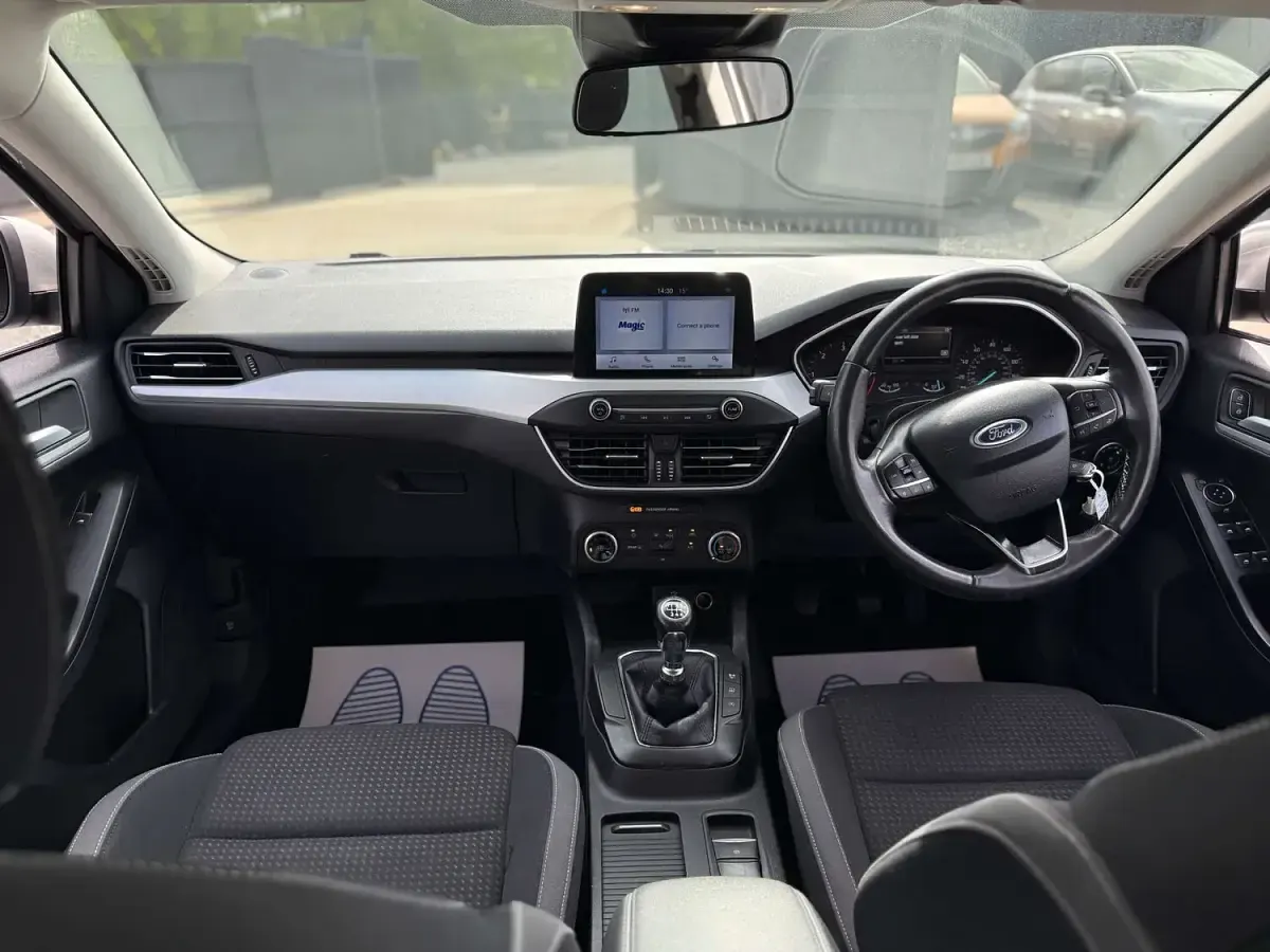 Used Ford Focus Zetec 120 HP (88 kW) 2026 Silver Estate