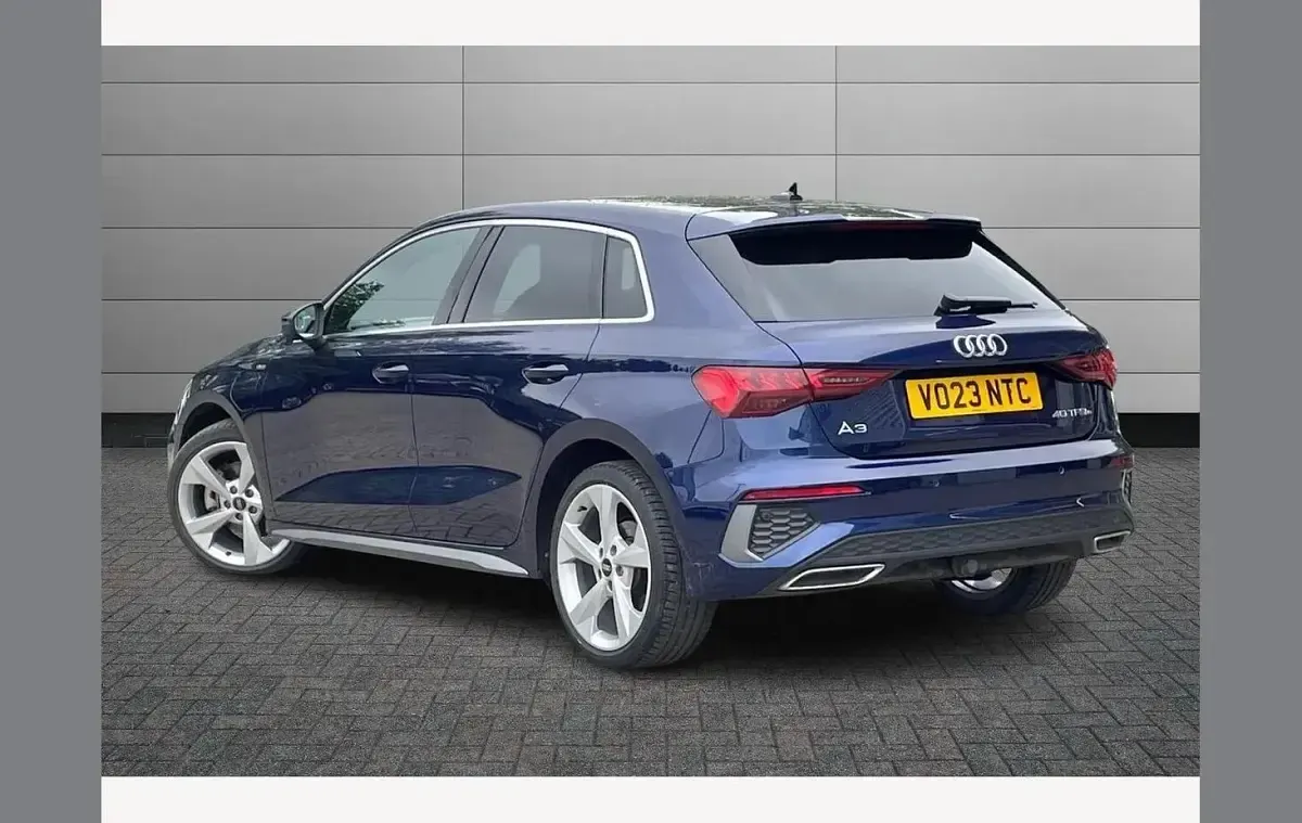 Used Audi A3 e-tron S-Line 204 HP (150 kW) 2023 Blue Hatchback