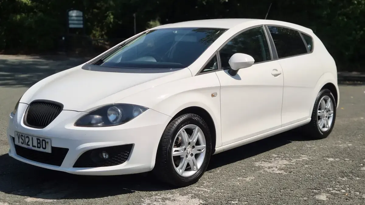 Used Seat Leon Copa 105 HP (77 kW) 2012 White Hatchback
