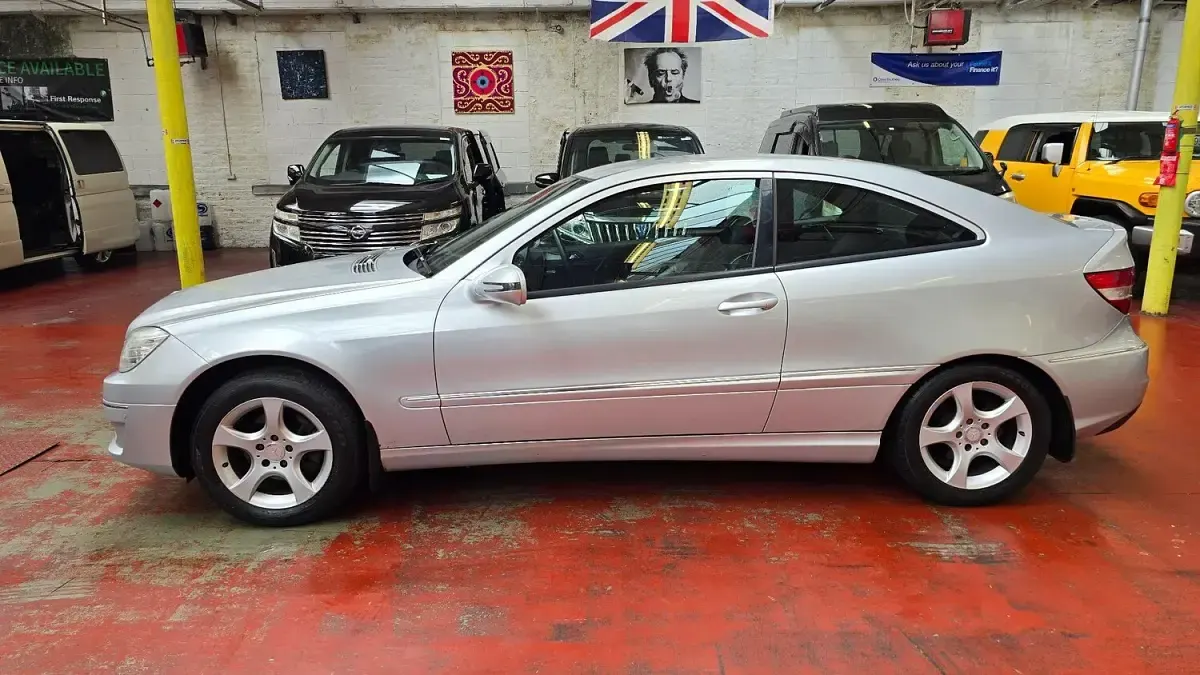Used Mercedes CLC180 SE 143 HP (105 kW) 2008 Silver Coupe
