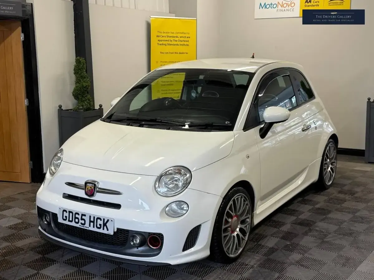 Used Abarth 595 Turismo 160 HP (117 kW) 2015 White Hatchback