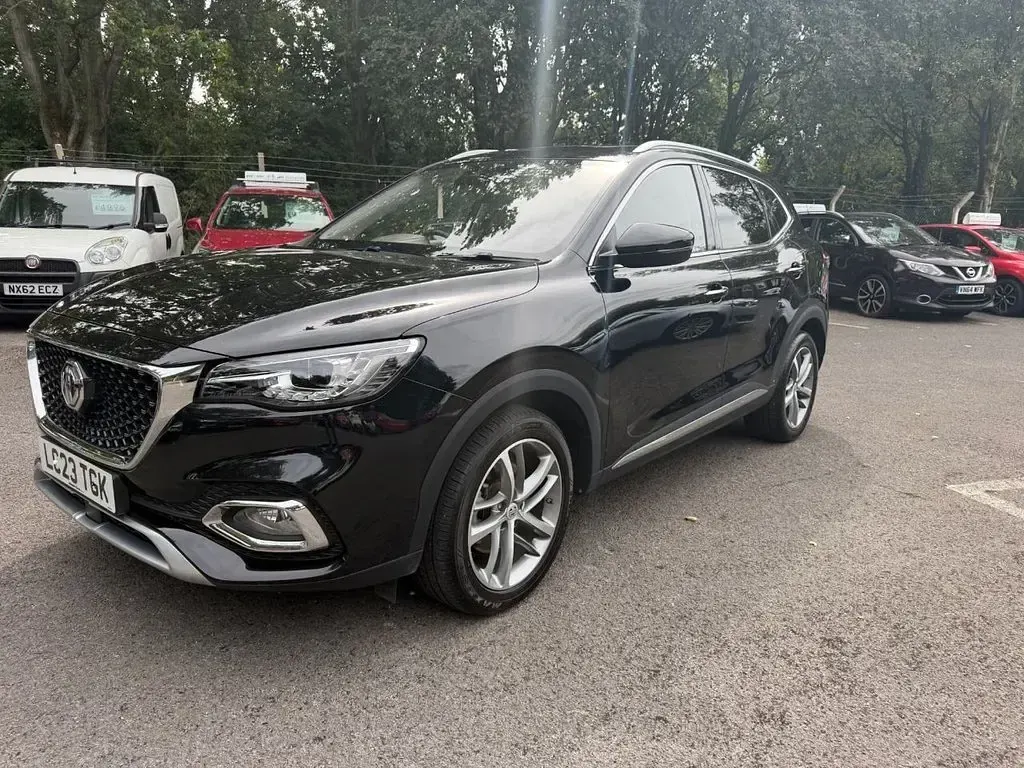 Used MG HS Exclusive 162 HP (119 kW) 2023 Black SUV