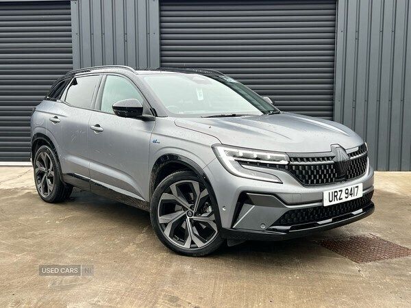 Grey/black Used 2023 Renault Austral Techno Esprit Alpine SUV | £25,495 (Fair price) - Image 1/4