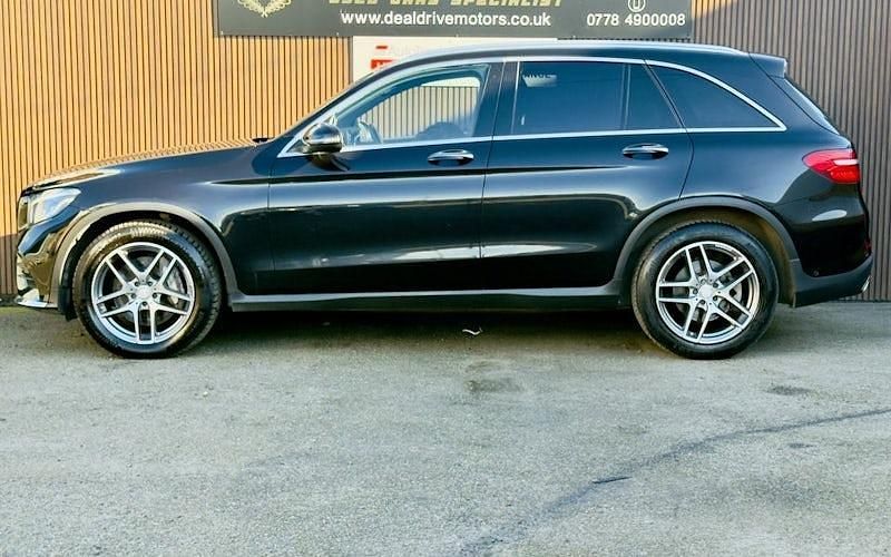 Used Mercedes GLC250 AMG line 204 HP (150 kW) 2018 Estate