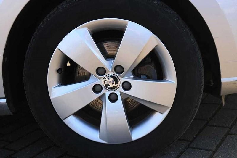 Used Skoda Fabia SE 94 HP (69 kW) 2017 Silver Hatchback