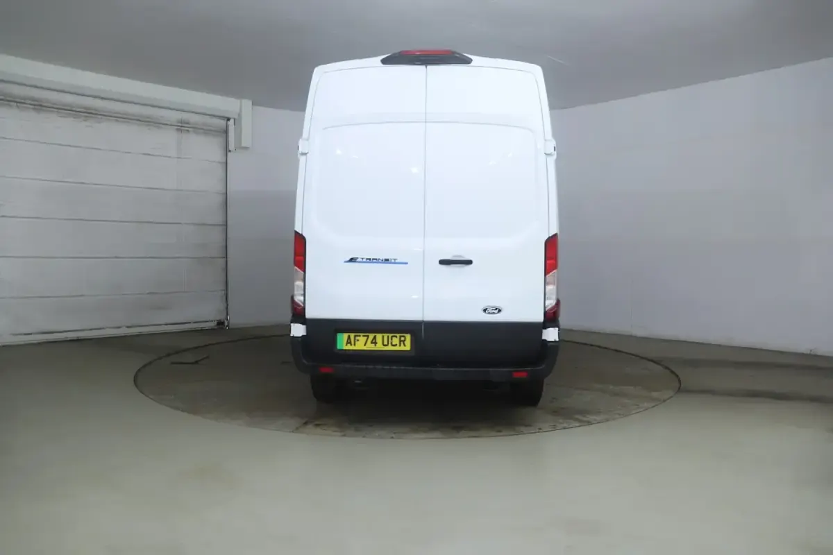 Used Ford Transit Trend 135 kW (184 HP) 2024 White Van