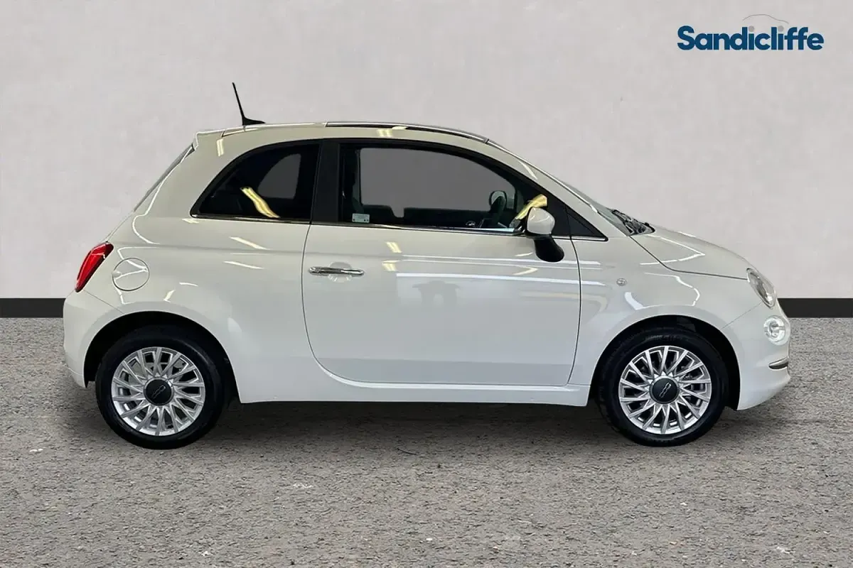 Used Fiat 500 70 HP (51 kW) 2024 White Hatchback