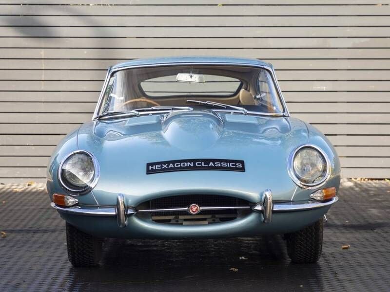 Used Jaguar E-Type 207 HP (152 kW) 1965 Blue Coupe
