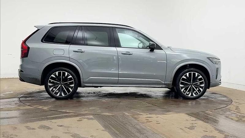 Used Volvo XC90 Plus 247 HP (181 kW) 2025 Grey SUV