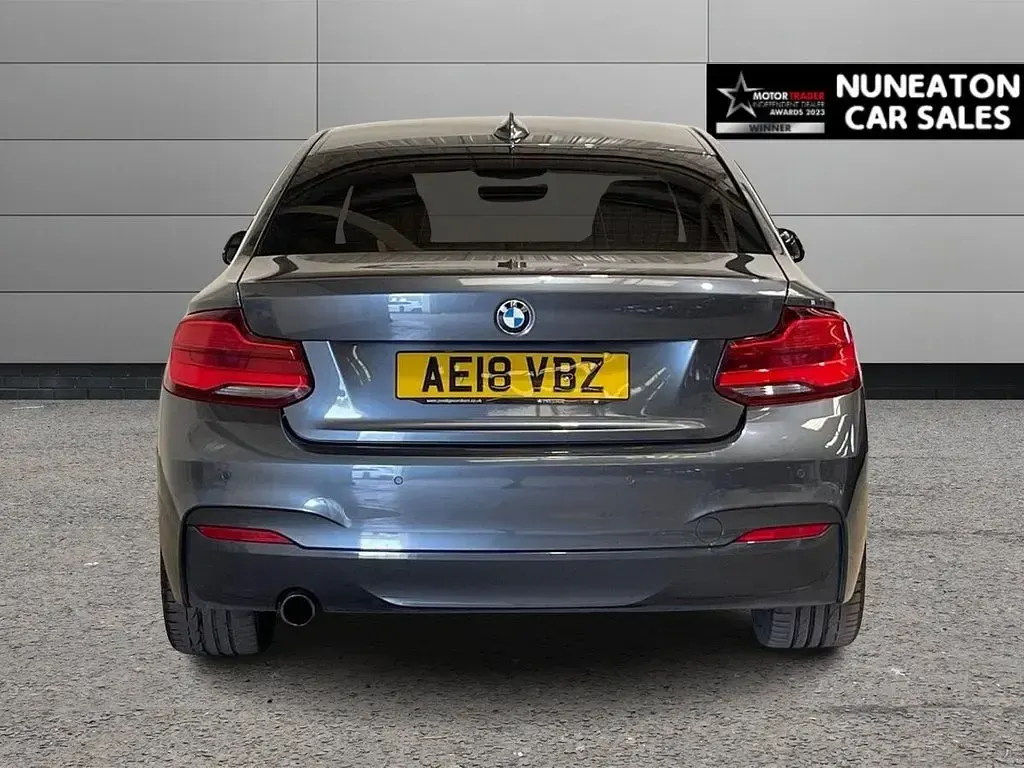 Usado BMW 218 M Sport 136 HP (100 kW) 2018 Cinzento Coupé