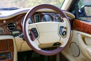 Used Bentley Arnage 398 HP (292 kW) 2002 Purple Sedan