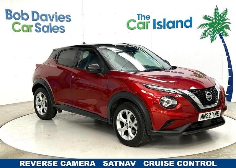 Used Nissan Juke N-Connecta 114 HP (83 kW) 2022 Red SUV
