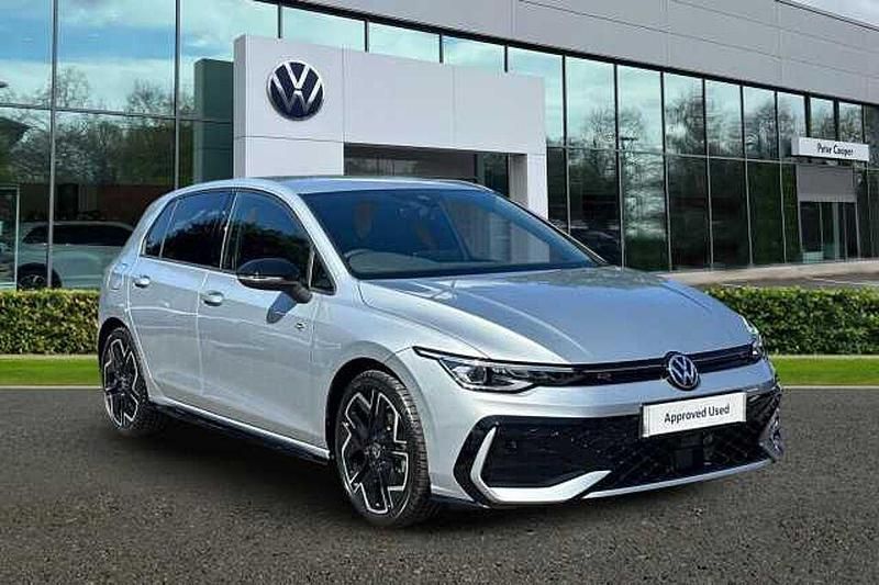 New 2025 VW Golf VIII | £28,990 (Fair price) - Image 1/4
