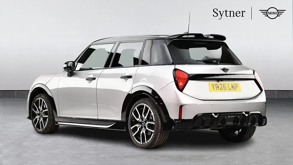 Used Mini Cooper S Hatch 201 HP (147 kW) 2026 Silver Hatchback