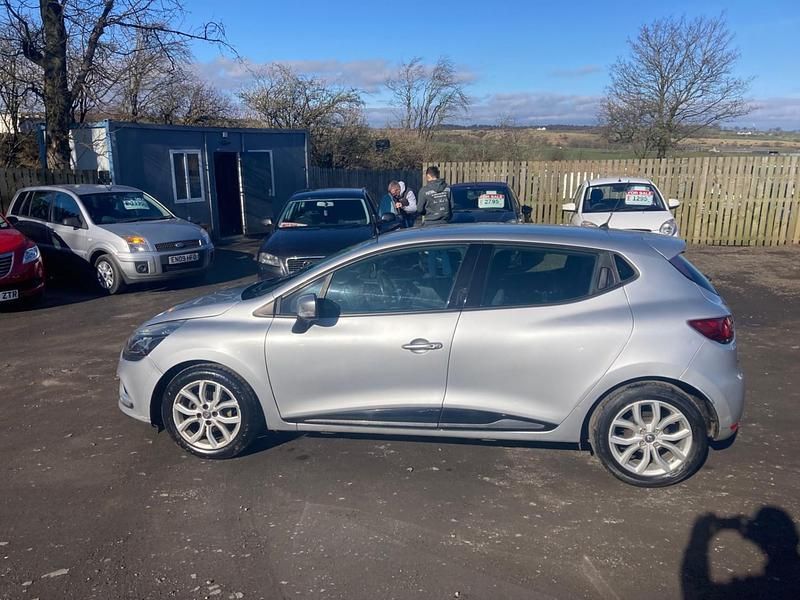 Used Renault Clio IV Dynamique 2017 Silver Hatchback