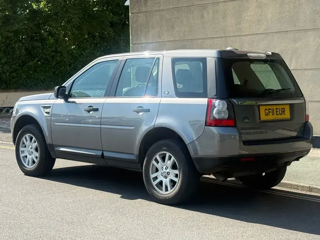 Used Land Rover Freelander 2 S 150 HP (110 kW) 2011 Grey SUV