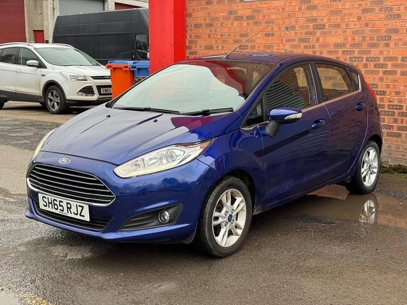 Used Ford Fiesta Zetec 2015 Blue Hatchback