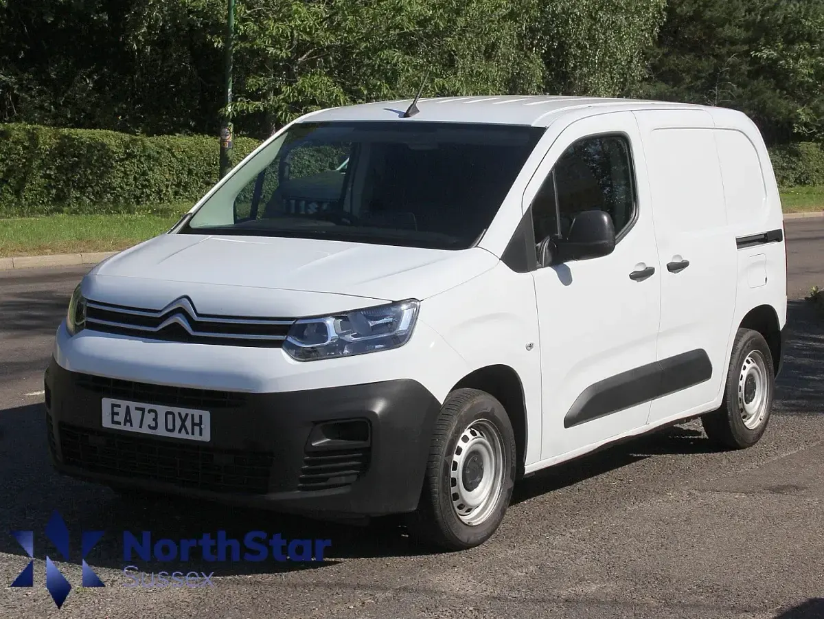 Used Citroën Berlingo 102 HP (75 kW) 2023 MPV