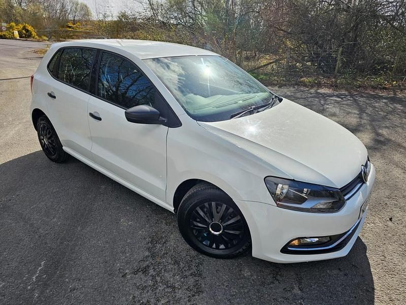 White Used 2017 VW Polo S Hatchback | £3,595 (Good price) - Image 1/4