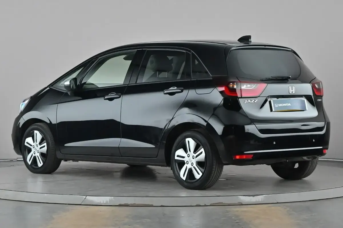 Used Honda Jazz Hybrid 109 HP (80 kW) 2022 Black Hatchback