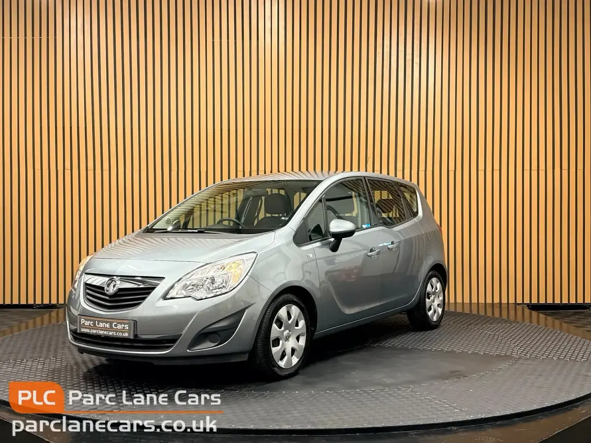 Used Vauxhall Meriva 100 HP (73 kW) 2010 Silver MPV