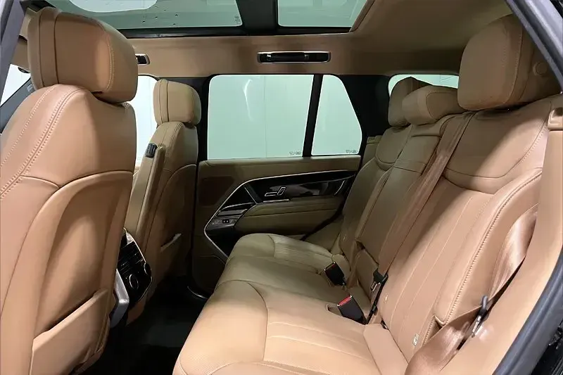 Usado Land Rover Range Rover HSE 295 CV (216 kW) 2023 Negro SUV