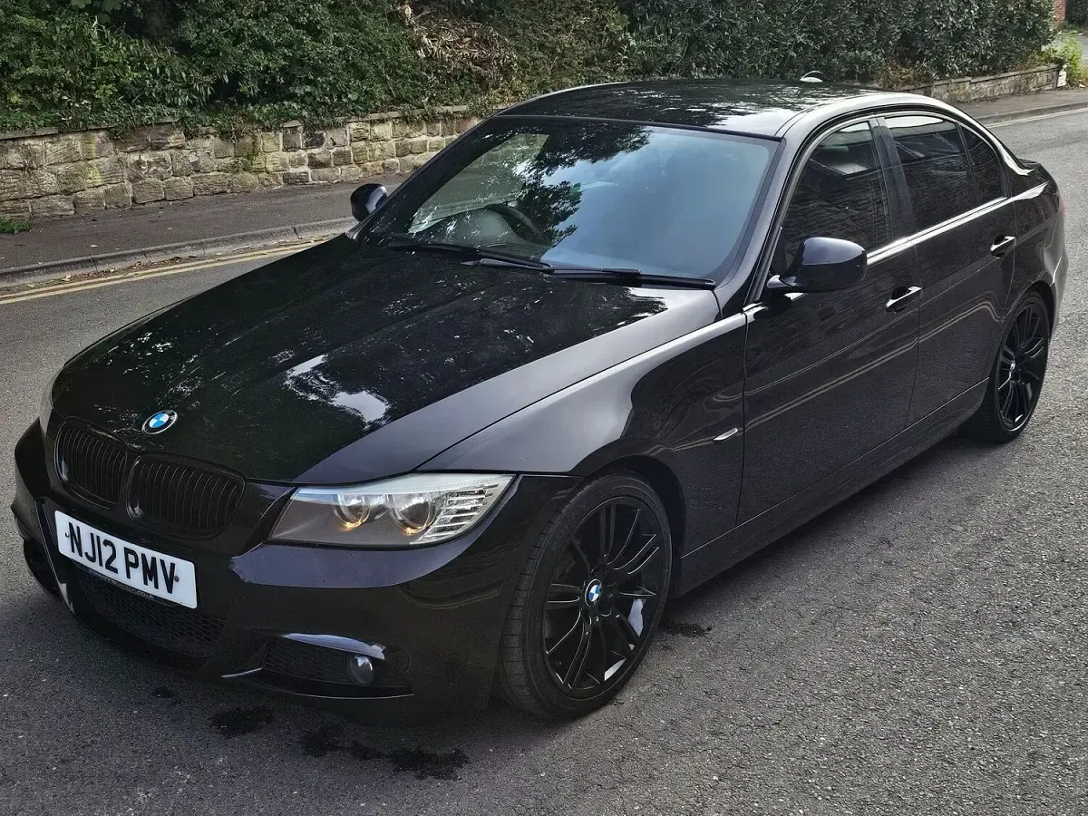 Used BMW 318 Sport Line 143 HP (105 kW) 2012 Black Sedan