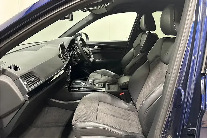 Used Audi Q5 Black Edition 190 HP (139 kW) 2019 Blue SUV