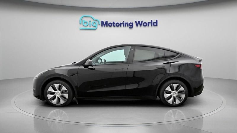 Begagnad Tesla Model Y Long Range AWD 378 kW (514 HK) 2020 Svart SUV