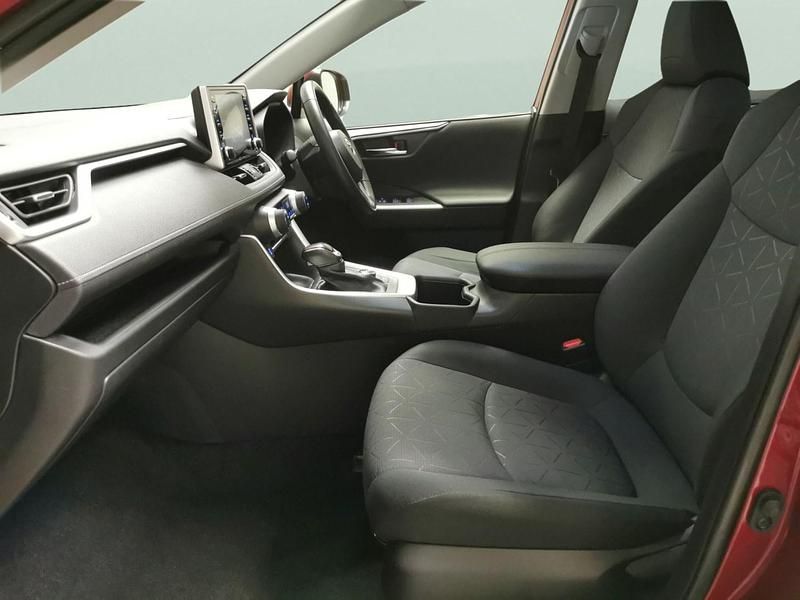 Used Toyota RAV4 Design 2022 Red SUV