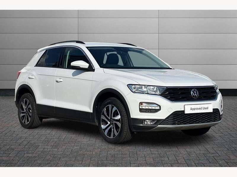 White Used 2021 VW T-Roc Active SUV | £20,450 (Fair price) - Image 1/4
