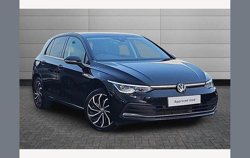 Used VW Golf VIII Edition 150 HP (110 kW) 2023 Black Hatchback