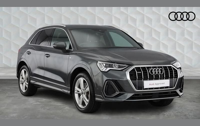 Used Audi Q3 S-Line 190 HP (139 kW) 2023 Daytona grey SUV