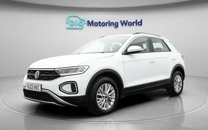 Used VW T-Roc Life 110 HP (80 kW) 2024 SUV