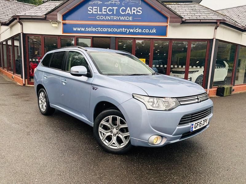 Blue Used 2015 Mitsubishi Outlander P-HEV SUV | £9,295 (Good price) - Image 1/4