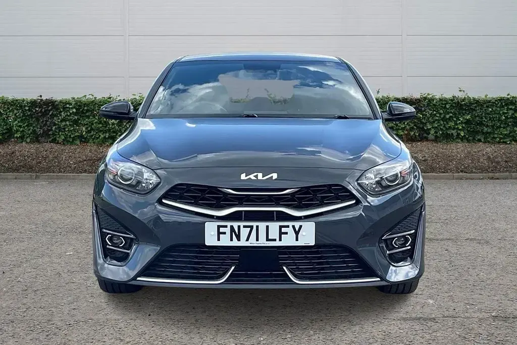 Używany Kia Ceed GT-Line 2022 Szary Hatchback