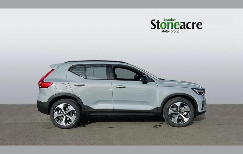 Used Volvo XC40 Plus 161 HP (118 kW) 2026 Grey SUV